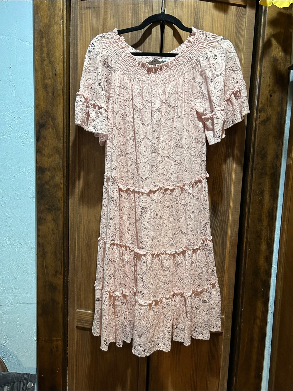 Tempo Paris Blush Lace Tiered Midi Dress